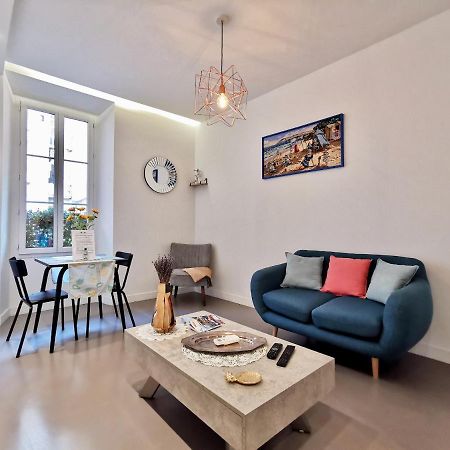 Le Petit Balcon By Booking Guys Niza Exterior foto