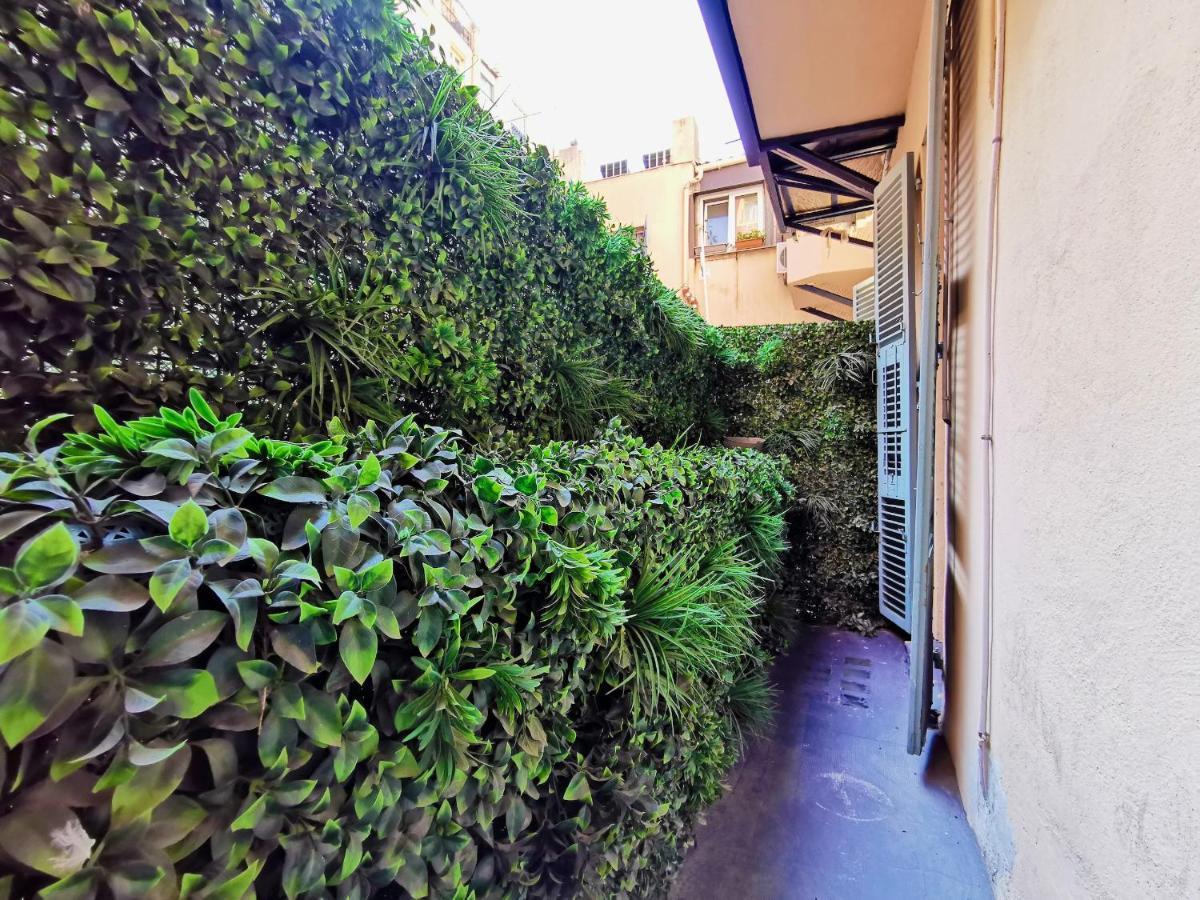 Le Petit Balcon By Booking Guys Niza Exterior foto